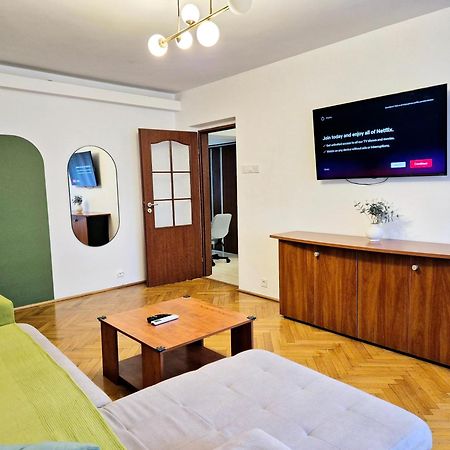 Tranquil Unirii Residence - Elegant & Spacious Living With Parking Steps From Parliament Bucareste Exterior foto