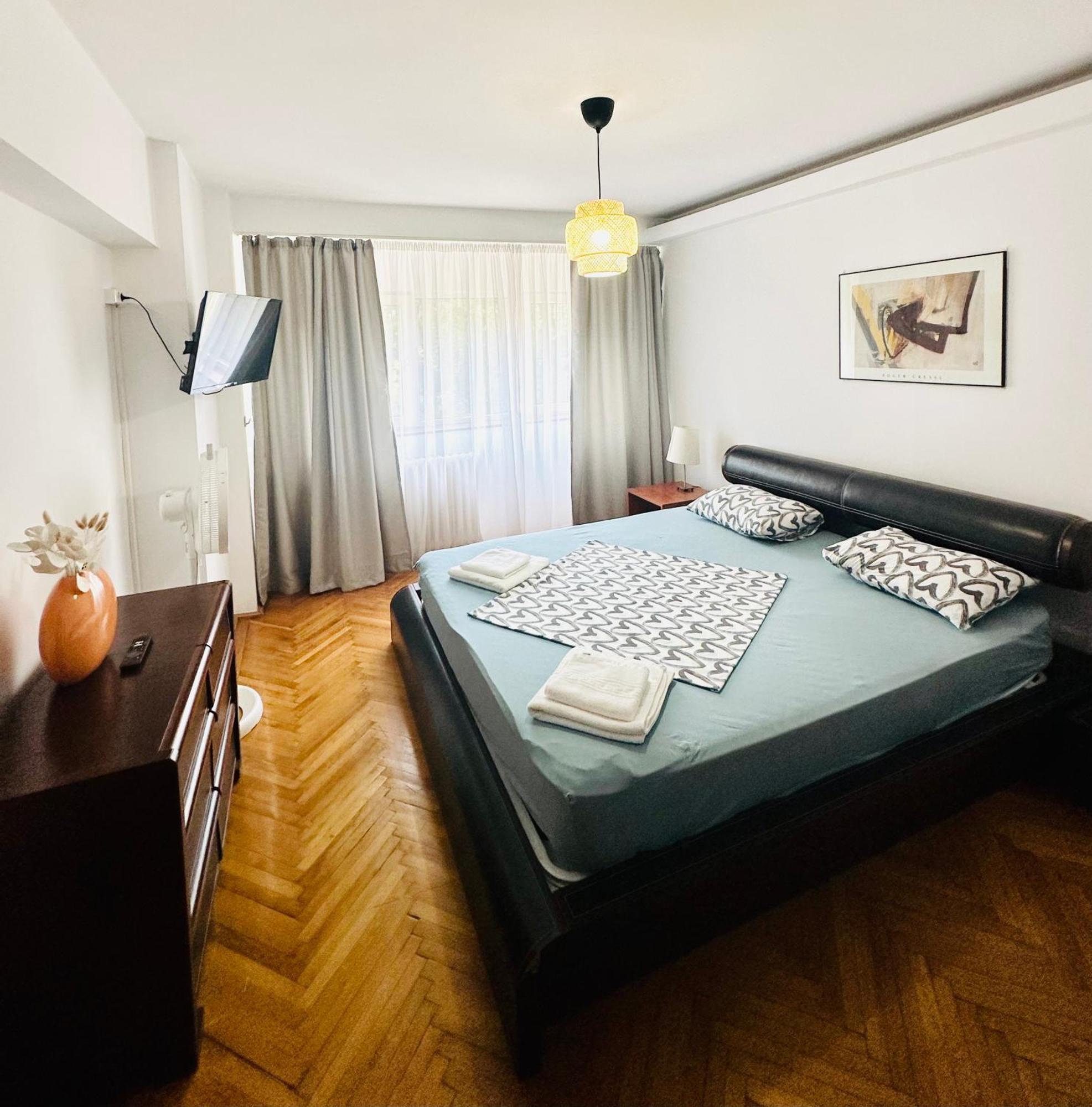 Tranquil Unirii Residence - Elegant & Spacious Living With Parking Steps From Parliament Bucareste Exterior foto