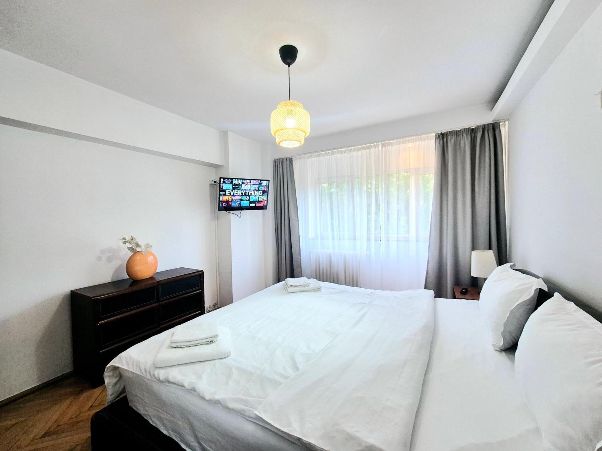 Tranquil Unirii Residence - Elegant & Spacious Living With Parking Steps From Parliament Bucareste Exterior foto